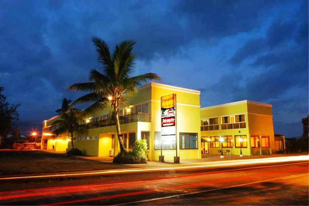 The Pepperland Hotel Legazpi Bagian luar foto
