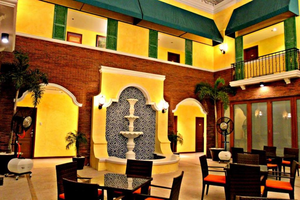The Pepperland Hotel Legazpi Bagian luar foto